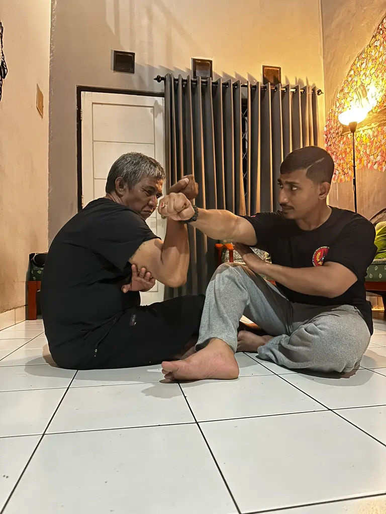 Suwanda Family Dojo Training